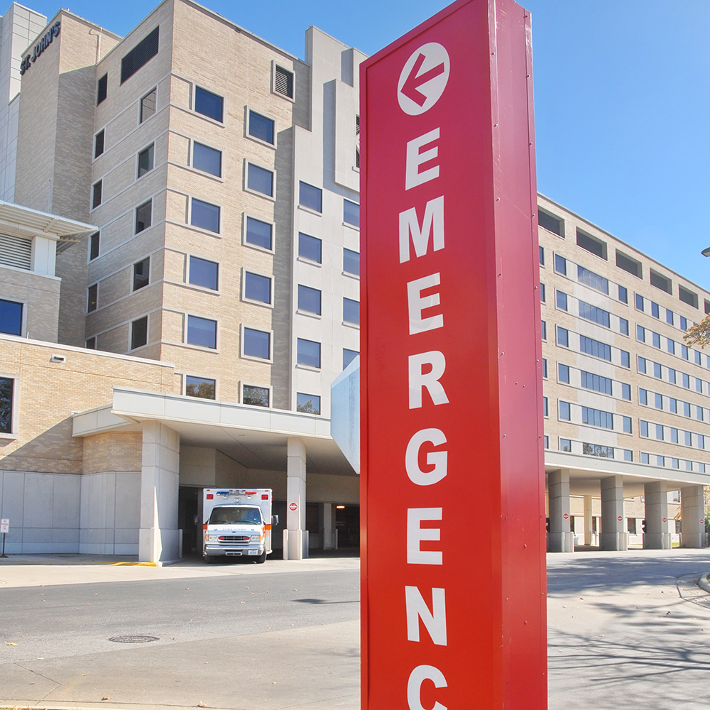 emergency room sign